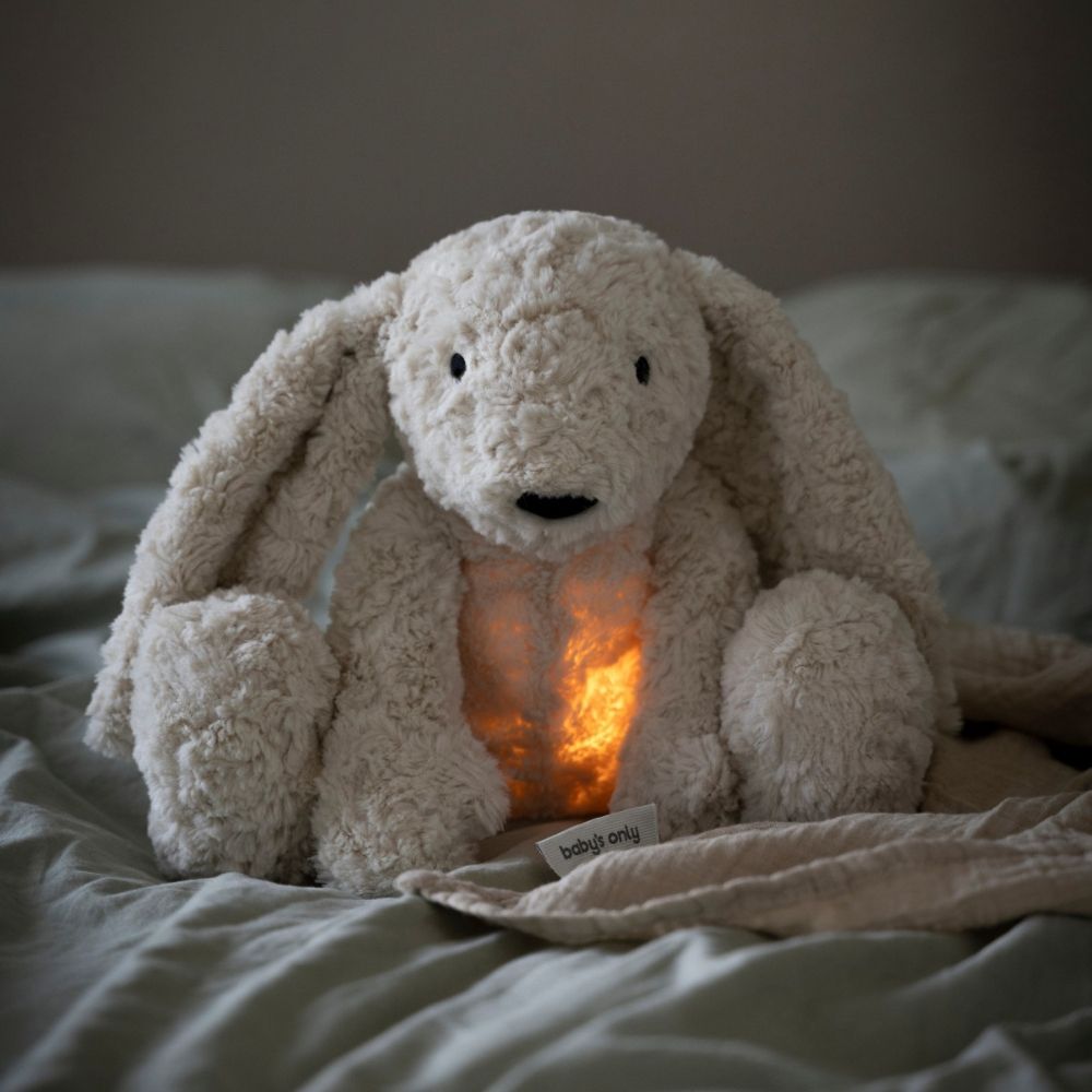 Baby's Only Bibi het knuffelkonijn met slaaptrainer
