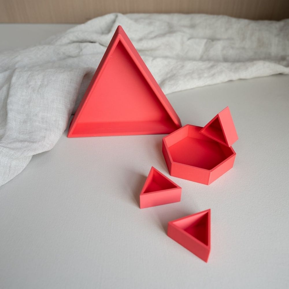 Grennn Inlegdriehoek 'Mandigo' rood pastel